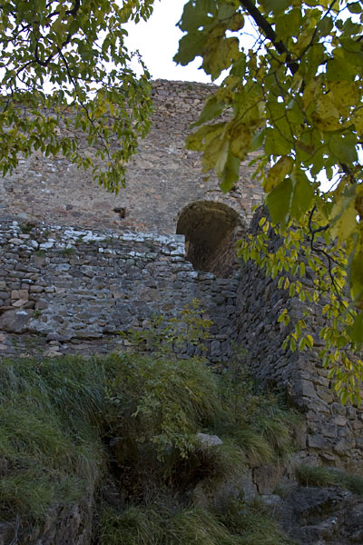 Dies ist der Eingang der Burg Greifenstein. Wer nicht klettern kann muss draußen bleiben.