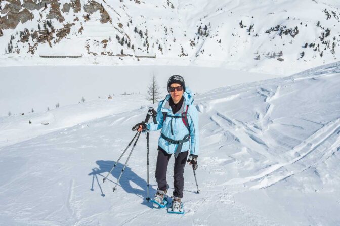 Der Korblift ist nichts für uns, wir starten am Lago di Fedaia mit den Schneeschuhen