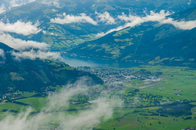 Blick zurück zum Zeller See und Schüttdorf