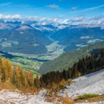 Berglandschaft, Gebirge, Gebirgslandschaft, Naturpark Fanes-Sennes-Prags, Olang, Rasen, Vogelperspektive, Wald