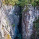 Bach, Enge, Engstelle, Fels, Felsen, Felswand, Fließgewässer, Schlucht, Schwarzenbach