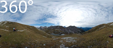 360° Foto mit Ausblick auf dem Hochalmsee und dem Naturpark Fanes Senes Prags