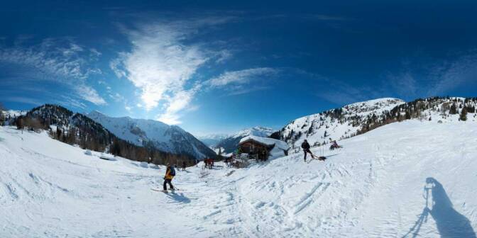 Seeberghütte auf der Seebergalm über Asten im Sarntal