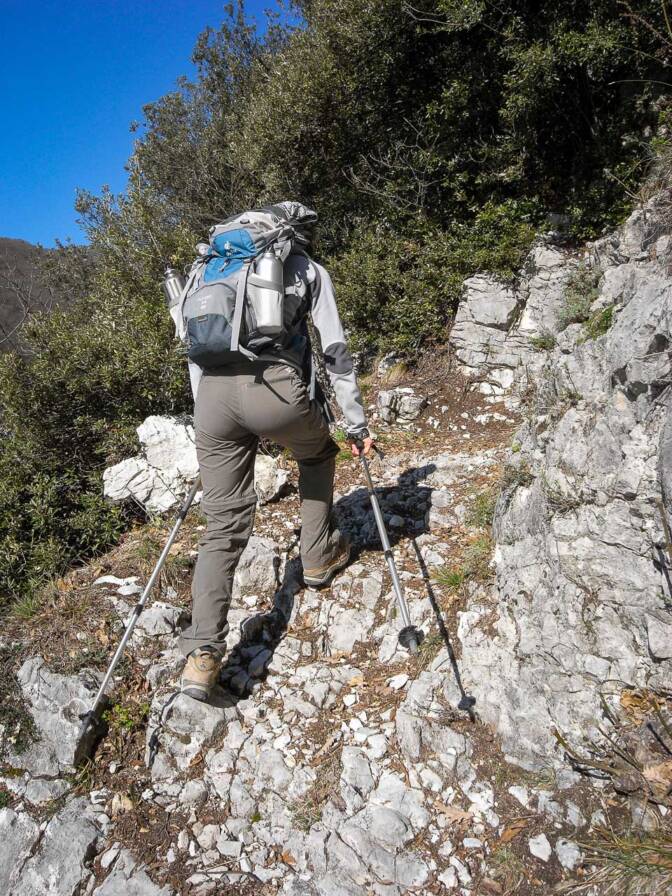 Der luftiger Pfad von Campione nach Pregasio