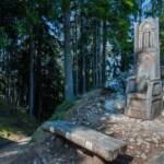 Bank, Erlebniswanderweg, Erlebnisweg, Lehrpfad, Lehrweg, Naturerlebnisweg, Naturlehrpfad, Oswald von Wolkenstein, Schnitzwerk, Themenweg, Thron, Wanderweg, Weg, cammino, sentiero, way