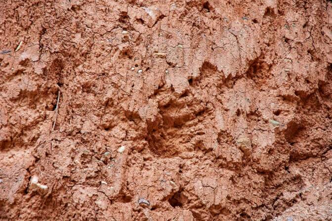 Das Material der Erdpyramiden sieht so aus.