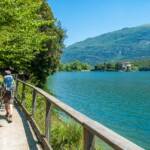 BZ, Calavino, Gewässer, Italien, Lago Toblino, Lago di Toblino, Rundwanderweg, Rundweg, See, TN, Toblino, Toblino See, Toblinosee, Trentino, Valle dei Laghi, Wanderer, Wanderweg, lago, lake, sentiero, wandern
