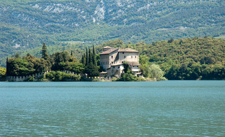 Schloss Toblino (Castel Toblino) am Toblino See