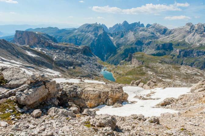 Im Herzen der Südtiroler Dolomiten: Naturpark Puez-Geisler mit Crespeina See.