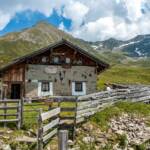 Alm, Almhaus, Almhütte, Berghaus, Hirzer, Matte, Punta Cervina, Schutzhaus, Schutzhütte, Tallner Alm, Tallneralm, Weide, alpine hut, baita, chalet, mountain hut, refuge, rifugio