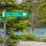 Hinweisschild, Lago di Tovel, Nonsberg, Nonstal, Rundwanderweg, Rundweg, Schild, TN, Tovelsee, Trentino, Tuenno, Val di Non, Valle di Non, Wanderschild, Wanderweg, Wanderwegweiser, Wegweiser, sentiero