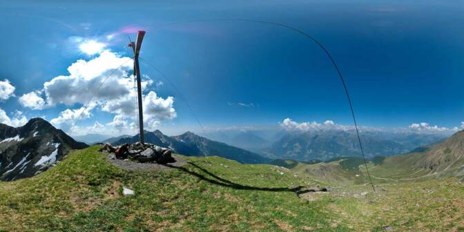 Auf der Hönigspitze über den Tallner Almen im Hirzergebiet