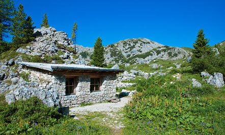 Nachgebaute Kriegsstellungen am Valparola Pass