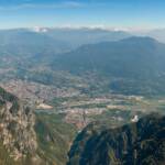 Bondone, Etsch, Etschtal, Fluss, Fluß, Hauptstadt des Trentino, Monte Bondone, Stadt, Trento, Trient, Vogelperspektive, rio, river