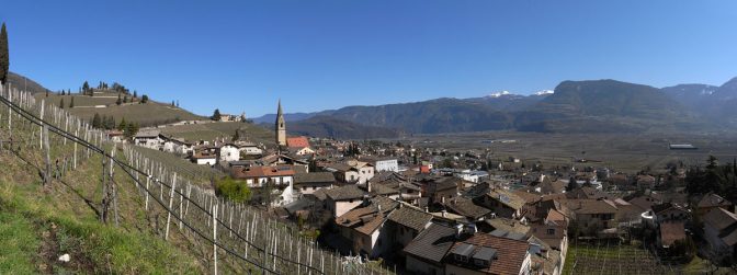 Tramin mit Weinberg Kastelatz