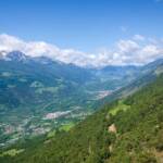 Blick in den Vinschgau, Alto Adige, Berg, Berge, Kulturlandschaft, Latsch, Ortler, Ortlergruppe, South Tyrol, Sudtirol, Sudtirolo, Suedtirol, Südtirol, Tal, Texelgruppe, Valle, Vinschgau, Vogelperspektive