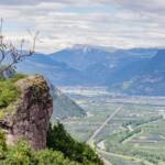 Vom Mitterberg Richtung Bozen, Autobahn, Bolzano, Bozen, Etsch, Etschtal, Fluss, Fluß, Landeshauptstadt Südtirol, Mitterberg, Ritten, Rittner Horn, rio, river