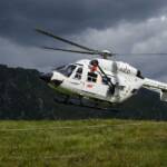 Hubschrauber im Landeanflug, Auftrieb, Drehflügler, Fahrzeug, Fahrzeuge, Fluggerät, Gefährt, Helikopter, Hubschrauber