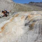 Steine sammeln, Anni, Fels, Felsen, Felsrutsche, Findling, Gestein, Lappach, Wanderer, bücken, sammeln, suchen
