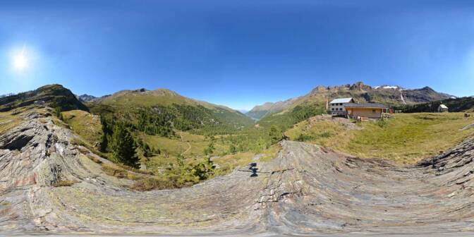 360° Rund-um-Panorama Zufallhütte mit Zufrittsee im Hintergrund
