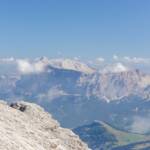 Kreuzkofel vor blauem Himmel, Berg, Berge, Berglandschaft, Cima Nove, Dolomiten, Gebirge, Gebirgslandschaft, Heiligkreuzkofel, Kreuzkofel, Kreuzkofelgruppe, L Ćiaval, Neuner, Nönöres, Rosskofel, Sas dla Crusc, Sas dles Diesc, Sas dles Nü, Sasso delle Dieci, Zehner