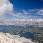 Berglandschaft, Cima Nove, Conturines, Conturines Gruppe, Conturines Spitzen, Cunturines, Dolomiten, Gebirge, Gebirgslandschaft, Heiligkreuzkofel, Kreuzkofel, Kreuzkofelgruppe, L Ćiaval, Neuner, Nönöres, Piz Boè Ausblick, Piz dles Conturines, Rosskofel, Sas dla Crusc, Sas dles Diesc, Sas dles Nü, Sasso delle Dieci, Zehner