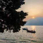 Ruderboote, Abend, Abendstimmung, Binnensee, Boot, Boote, Gardameer, Gardasee, Kahn, Schiff, See, Sonnenuntergang, TN, Tagesausklang, Tagesende, Trentino, Wasserfahrzeug, evening, lago, lake, sera