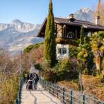 Haus am Tappeinerweg, Berg, Berge, Meran, Mutkopf, Promenade, Spazierweg, Tappeinerpromenade, Tappeinerweg, Texelgruppe, Wanderweg, Weg, cammino, passeggiata Tappeiner, sentiero, way