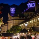 Weihnachtsmarkt Kurhaus Meran, Advent, Beleuchtung, Christkindlmarkt, Kurhaus, Kurhaus Meran, Kurpromenade, Meran, Meraner Advent, Nacht, Stände, Weihnachten, Weihnachtsbeleuchtung, Weihnachtsmarkt, Weihnachtsschmuck