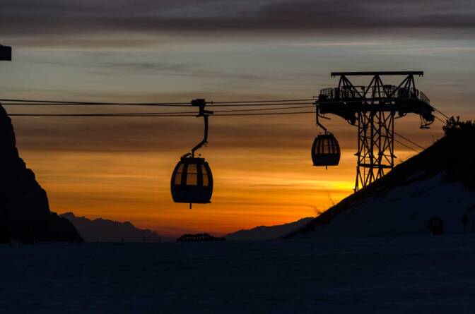 Sonnenuntergang auf der Seiser Alm bei der Kabinenumlaufbahn