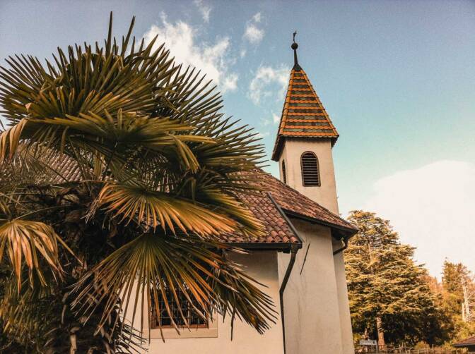 Die kleine Kirche in Entiklar