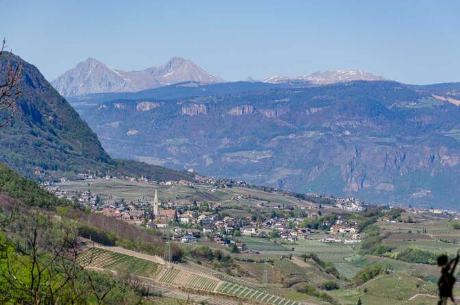 Kaltern mit Hirzer und Ifinger