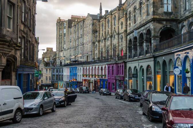 Die Victoria Street in Edinburgh