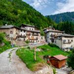 Cembra, Cembratal, Dörfchen, E5, Europäischer Fernwanderweg, Europäischer Höhenwanderweg, Europäischer Höhenweg, Europäischer Wanderweg, Quaras, TN, Trentino, Val di Cembra, Weiler, abwanderung, aussterben