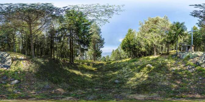 Auf dem Dosso di Segonzano über Segonzano und dem Cembratal