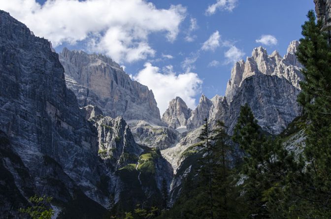 Brenta Dolomiten am Ende des Valle delle Seghe