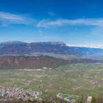 Blick vom Leiferer Höhenweg nach Bozen, Bolzano, Bozen, Flughafen Bozen, Gantkofel, Landeshauptstadt Südtirol, Leiferer Höhenweg, Macaion, Schloss Sigmundskron