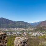 Blick von der Haselburg in Richtung Sarntal, Bolzano, Bozen, Haselburg, Jenesien, Landeshauptstadt Südtirol, Sarner Scharte