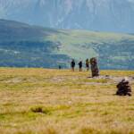 Wanderung Rittner Horn Sarner Scharte, Sarner Scharte, Steinerne Mandln, Wanderer