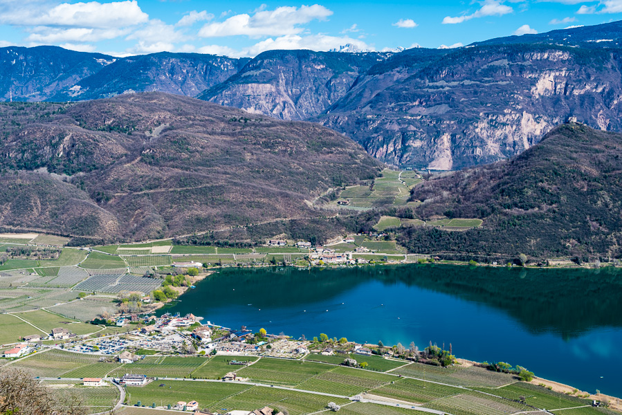 Kalterer See im Süden Südtirols