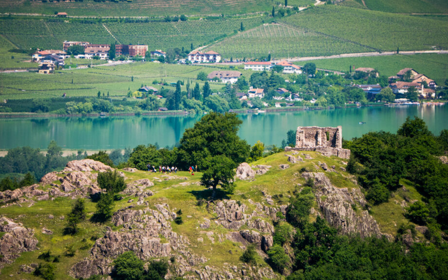 Castelfeder mit Kalterer See