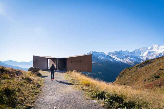 Timmelsjoch Erfahrung: architektonischer Hin- und Durchgucker – das „Fernrohr“