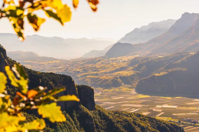 Wir können bis ins Überetsch nach Eppan schauen