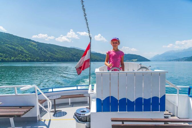 Die Millstätter Schiffsfahrt hat eine neue Kapitänin: Anna.