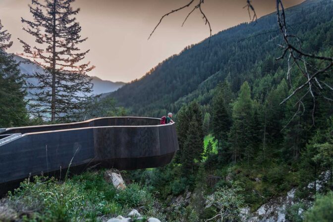 Aussichtsplattform am Pflersch Tal Wasserfallweg Aussichtsplattform am Pflersch Tal Wasserfallweg