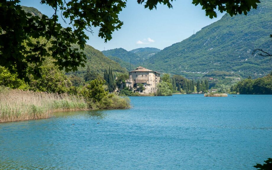 Lago Toblino mit Schloss
