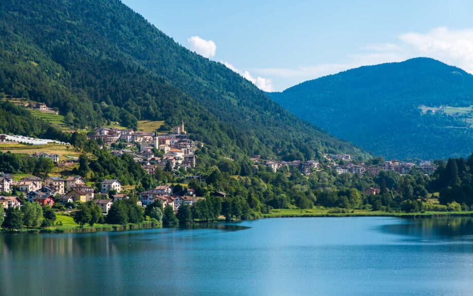 Lago di Serraia mit Sternigo