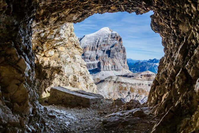 Blick aus einem der Kriegsstollen auf die Tofana di Rozes