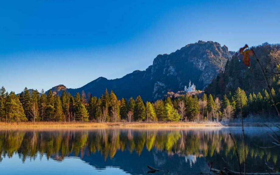 Hochschwangau, Schloss Neuschwanstein, Schwansee, Spiegelung