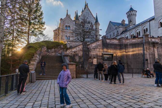 Im Innenhof von Schloss Neuschwanstein